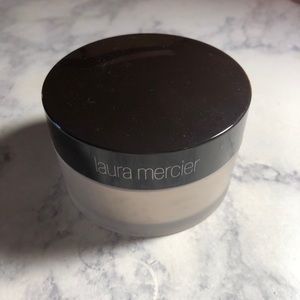 Laura Mercier Translucent Powder